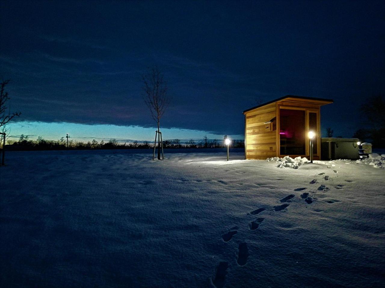 Hotel Horse Riding - Jezdecky Areal Tršice エクステリア 写真